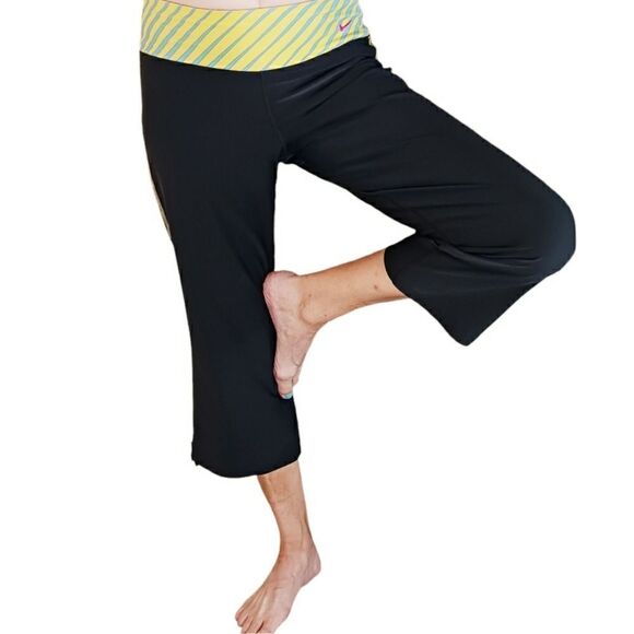 Nike Dry Fit Capri Split hem Leggings Wide Leg Black Yellow Blue Yoga size Small - Picture 2 of 13